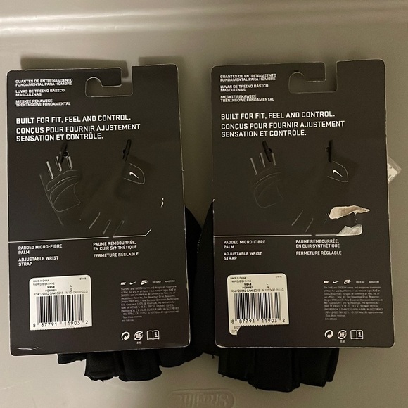 NWT 2 Pair Nike Mens Fundamental Training Gloves Black Large - Picture 2 of 2